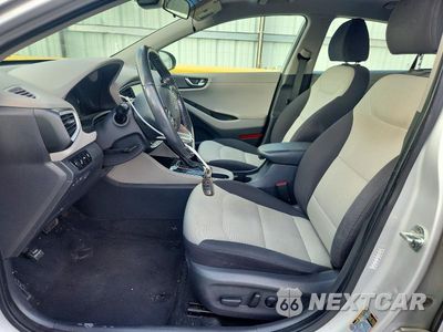 Zdjęcie 7 z 12 samochodu: 2017 HYUNDAI IONIQ SEL VIN:KMHC75LCXHU024589 - miniatura