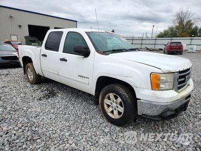 Czwarte zdjęcie samochodu z boku: 2013 GMC SIERRA C1500 SLE VIN:3GTP1VE00DG307588 - miniatura