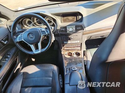 Zdjęcie 8 z 13 samochodu: 2017 MERCEDES-BENZ E 400 4MATIC VIN:WDDKJ6HB7HF352795 - miniatura