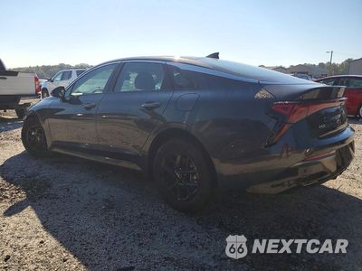 Drugie zdjęcie samochodu z przodu: 2026 KIA K5 LXS VIN:KNAG24J70T5451087 - miniatura