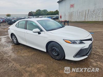 Czwarte zdjęcie samochodu z boku: 2024 TOYOTA CAMRY LE VIN:4T1C31AK0RU074871 - miniatura
