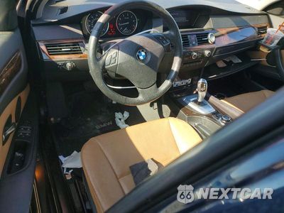 Zdjęcie 8 z 12 samochodu: 2010 BMW 528 XI VIN:WBANV1C51AC444781 - miniatura