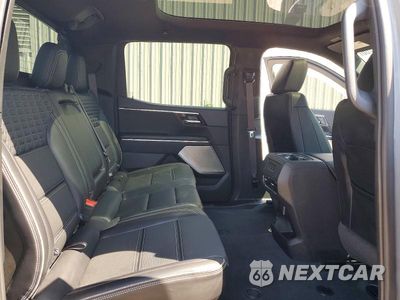 Zdjęcie 10 z 12 samochodu: 2025 GMC SIERRA DENALI VIN:1GT40LEL1SU401980 - miniatura