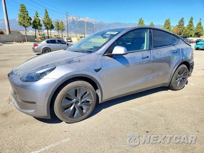 2025 TESLA MODEL Y 7SAYGDED9SF320183 - główne zdjęcie licytacji z USA - miniatura