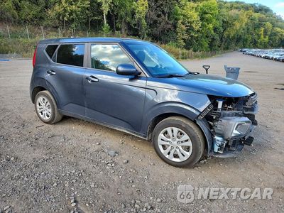 Czwarte zdjęcie samochodu z boku: 2022 KIA SOUL LX VIN:KNDJ23AU1N7809779 - miniatura