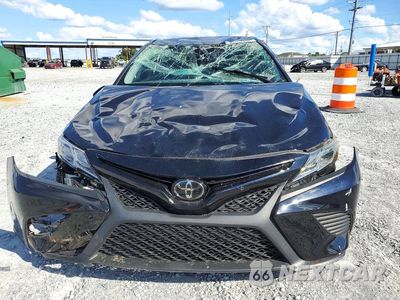 Piąte zdjęcie samochodu w środku: 2020 TOYOTA CAMRY SE VIN:4T1G11AKXLU978841 - miniatura
