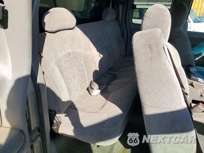 Zdjęcie 10 z 12 samochodu: 2000 CHEVROLET SILVERADO C1500 VIN:2GCEC19WXY1289009 - miniatura