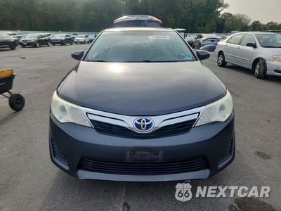 Piąte zdjęcie samochodu w środku: 2012 TOYOTA CAMRY HYBRID LE VIN:4T1BD1FK1CU052144 - miniatura