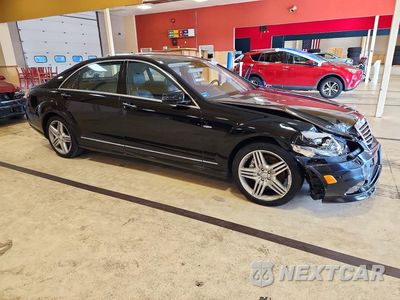 Czwarte zdjęcie samochodu z boku: 2012 MERCEDES-BENZ S 550 4MATIC VIN:WDDNG9EB4CA446351 - miniatura
