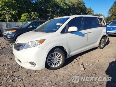 2015 TOYOTA SIENNA XLE PREMIUM 8-PASSENGER 5TDYK3DC8FS587184 - główne zdjęcie licytacji z USA - miniatura