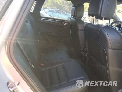 Zdjęcie 10 z 12 samochodu: 2015 PORSCHE MACAN S VIN:WP1AB2A56FLB54965 - miniatura