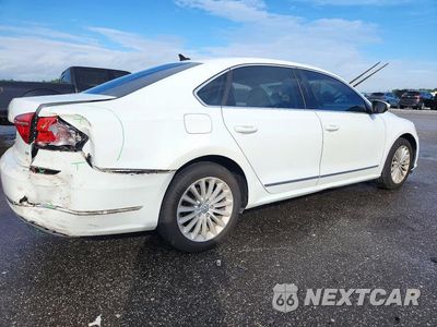 Trzecie zdjęcie samochodu z tyłu: 2016 VOLKSWAGEN PASSAT SE VIN:1VWBT7A39GC012154 - miniatura