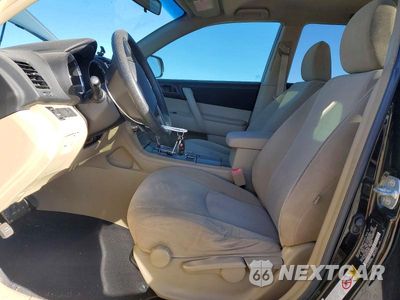 Zdjęcie 7 z 13 samochodu: 2012 TOYOTA HIGHLANDER BASE VIN:5TDZA3EH2CS018974 - miniatura