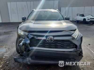 Piąte zdjęcie samochodu w środku: 2019 TOYOTA RAV4 XLE VIN:JTMW1RFV1KD041103 - miniatura
