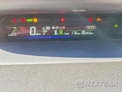 Zdjęcie 9 z 13 samochodu: 2013 TOYOTA PRIUS V THREE VIN:JTDZN3EU1D3192331 - miniatura