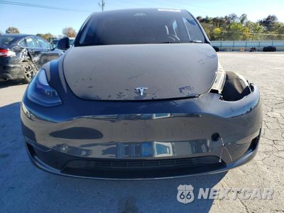 Piąte zdjęcie samochodu w środku: 2024 TESLA MODEL Y VIN:7SAYGDED4RF091194 - miniatura