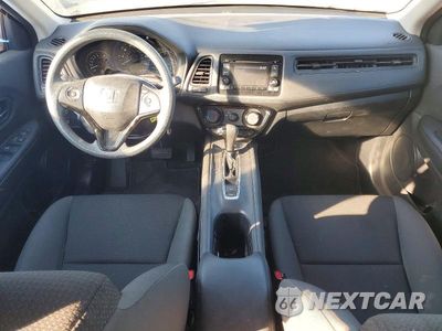 Zdjęcie 8 z 13 samochodu: 2020 HONDA HR-V LX VIN:3CZRU6H34LG702992 - miniatura