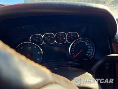 Zdjęcie 9 z 12 samochodu: 2015 CHEVROLET TAHOE C1500 LTZ VIN:1GNSCCKCXFR618267 - miniatura