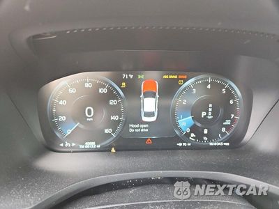 Zdjęcie 9 z 13 samochodu: 2022 VOLVO S60 B5 MOMENTUM VIN:7JRL12FZ2NG154169 - miniatura