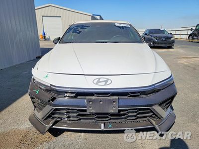 Piąte zdjęcie samochodu w środku: 2025 HYUNDAI ELANTRA N LINE VIN:KMHLR4DF1SU979611 - miniatura