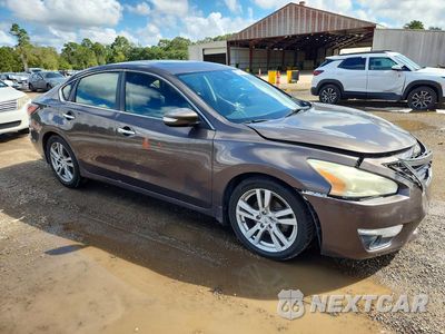 Czwarte zdjęcie samochodu z boku: 2015 NISSAN ALTIMA 3.5 S VIN:1N4BL3AP2FC292731 - miniatura