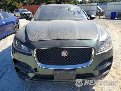 Piąte zdjęcie samochodu w środku: 2017 JAGUAR F-PACE PREMIUM VIN:SADCJ2BV7HA092264 - miniatura