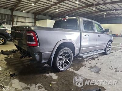 Trzecie zdjęcie samochodu z tyłu: 2021 RAM 1500 LARAMIE VIN:1C6SRFJT4MN524990 - miniatura