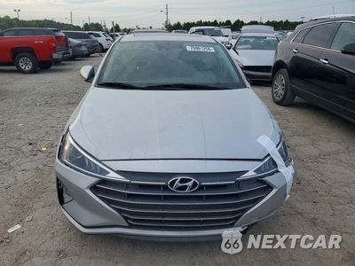 Piąte zdjęcie samochodu w środku: 2019 HYUNDAI ELANTRA VALUE EDITION VIN:KMHD84LF6KU875480 - miniatura