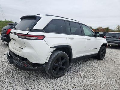 Trzecie zdjęcie samochodu z tyłu: 2023 JEEP GRAND CHEROKEE LIMITED VIN:1C4RJHBG4PC566572 - miniatura