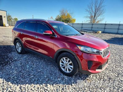 Czwarte zdjęcie samochodu z boku: 2019 KIA SORENTO LX VIN:5XYPGDA31KG518397 - miniatura