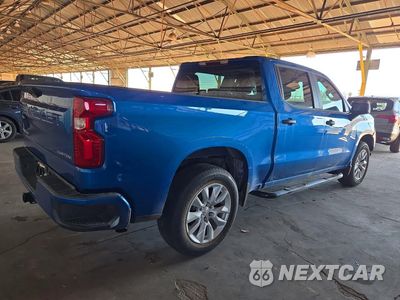 Trzecie zdjęcie samochodu z tyłu: 2022 CHEVROLET SILVERADO C1500 CUSTOM VIN:1GCPABEK6NZ527805 - miniatura