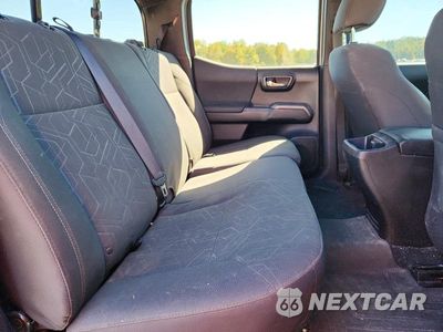 Zdjęcie 10 z 12 samochodu: 2016 TOYOTA TACOMA TRD OFF-ROAD VIN:5TFCZ5AN3GX031917 - miniatura