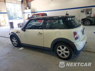 Drugie zdjęcie samochodu z przodu: 2010 MINI COOPER VIN:WMWMF3C51ATZ23416 - miniatura
