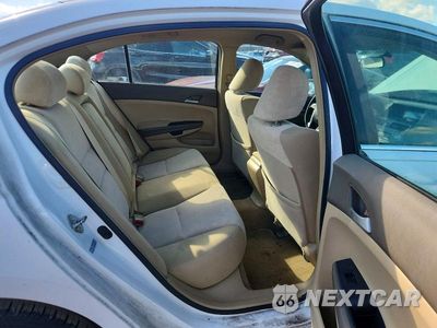 Zdjęcie 10 z 13 samochodu: 2009 HONDA ACCORD LX VIN:1HGCP26329A126956 - miniatura