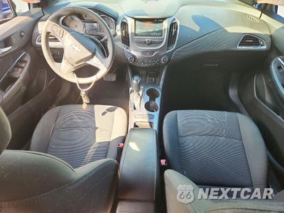 Zdjęcie 8 z 12 samochodu: 2017 CHEVROLET CRUZE LT VIN:1G1BE5SM6H7177171 - miniatura