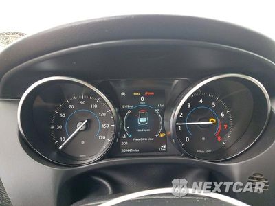 Zdjęcie 9 z 13 samochodu: 2018 JAGUAR F-PACE PREMIUM VIN:SADCJ2FX0JA325984 - miniatura