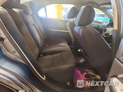 Zdjęcie 10 z 12 samochodu: 2011 FORD FUSION HYBRID VIN:3FADP0L35BR112241 - miniatura