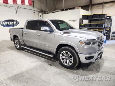 Czwarte zdjęcie samochodu z boku: 2022 RAM 1500 LONGHORN VIN:1C6SRFKM8NN192514 - miniatura