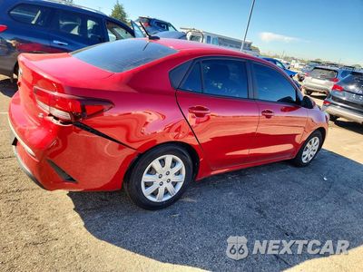 Trzecie zdjęcie samochodu z tyłu: 2021 KIA RIO S VIN:3KPA24AD1ME401738 - miniatura
