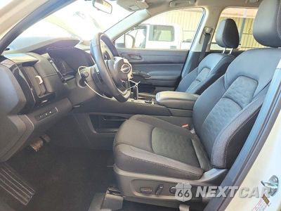 Zdjęcie 7 z 13 samochodu: 2025 NISSAN PATHFINDER SV VIN:5N1DR3BC2SC234556 - miniatura