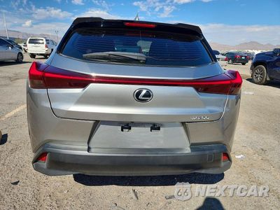 Zdjęcie 6 z 12 samochodu: 2019 LEXUS UX 200 VIN:JTHY3JBH6K2008175 - miniatura