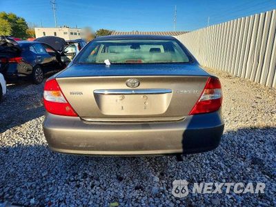 Zdjęcie 6 z 13 samochodu: 2004 TOYOTA CAMRY LE VIN:4T1BE32KX4U830585 - miniatura