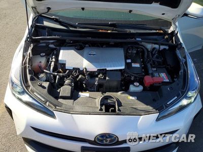 Zdjęcie 11 z 13 samochodu: 2019 TOYOTA PRIUS LE VIN:JTDKARFU1K3083704 - miniatura