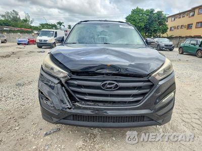Piąte zdjęcie samochodu w środku: 2018 HYUNDAI TUCSON SPORT VIN:KM8J33AL3JU701885 - miniatura