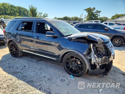 Czwarte zdjęcie samochodu z boku: 2017 FORD EXPLORER XLT VIN:1FM5K8D8XHGB75756 - miniatura