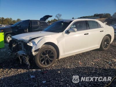 2015 CHRYSLER 300 LIMITED 2C3CCAAG9FH920756 - główne zdjęcie licytacji z USA - miniatura