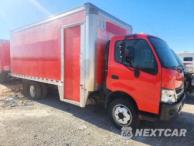 Czwarte zdjęcie samochodu z boku: 2018 HINO 195 BOX TRUCK VIN:JHHSDM2H4JK006295 - miniatura