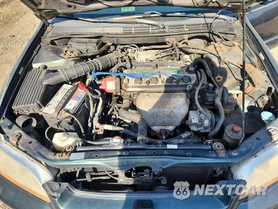 Zdjęcie 11 z 12 samochodu: 2000 HONDA ACCORD LX VIN:1HGCG6653YA137536 - miniatura