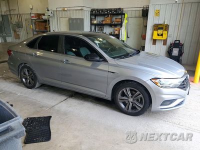 Czwarte zdjęcie samochodu z boku: 2020 VOLKSWAGEN JETTA S VIN:3VWCB7BU7LM037612 - miniatura