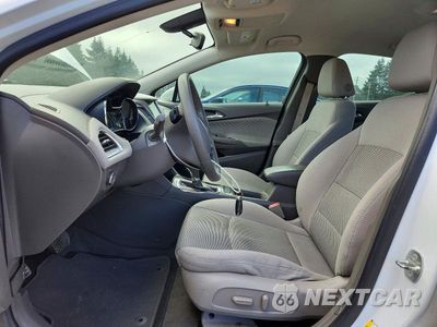 Zdjęcie 7 z 12 samochodu: 2018 CHEVROLET CRUZE LT VIN:1G1BE5SM6J7199712 - miniatura